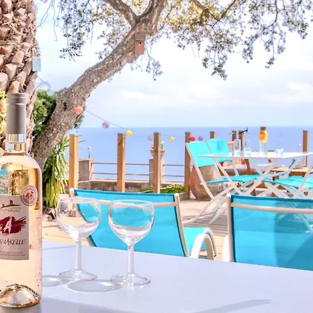 Paradis Bleu Et Ile D'or *