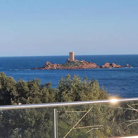 Paradis Bleu Et Ile D'or 캠프장